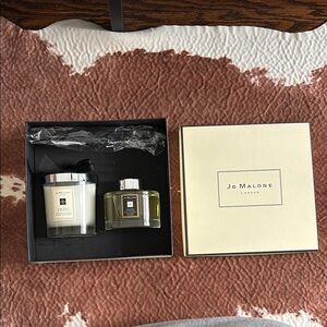Jo Malone Candle and Diffuser Set